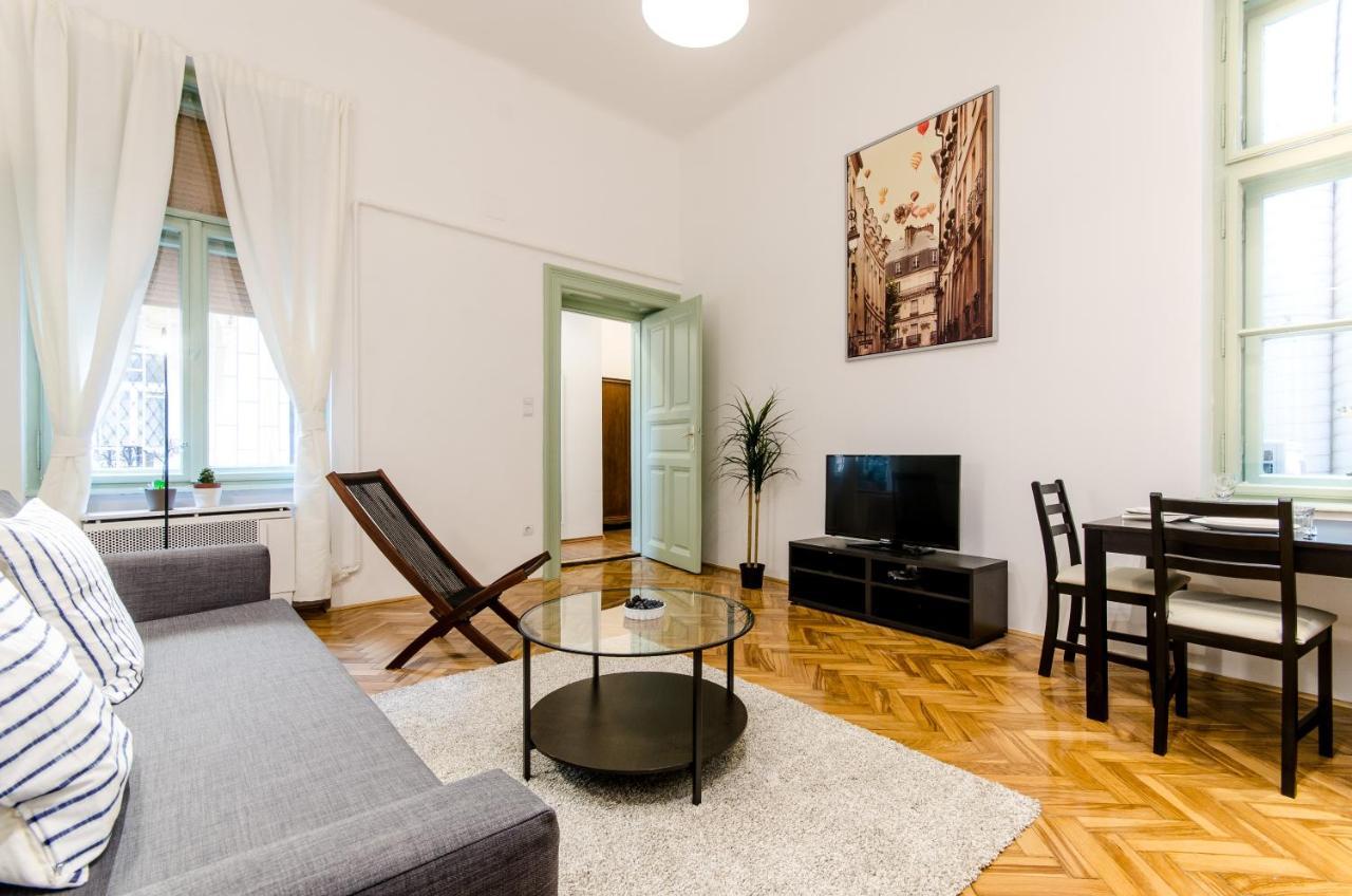 B63 2 Bedroom Apartment In Heart Of City Budapeşte Dış mekan fotoğraf