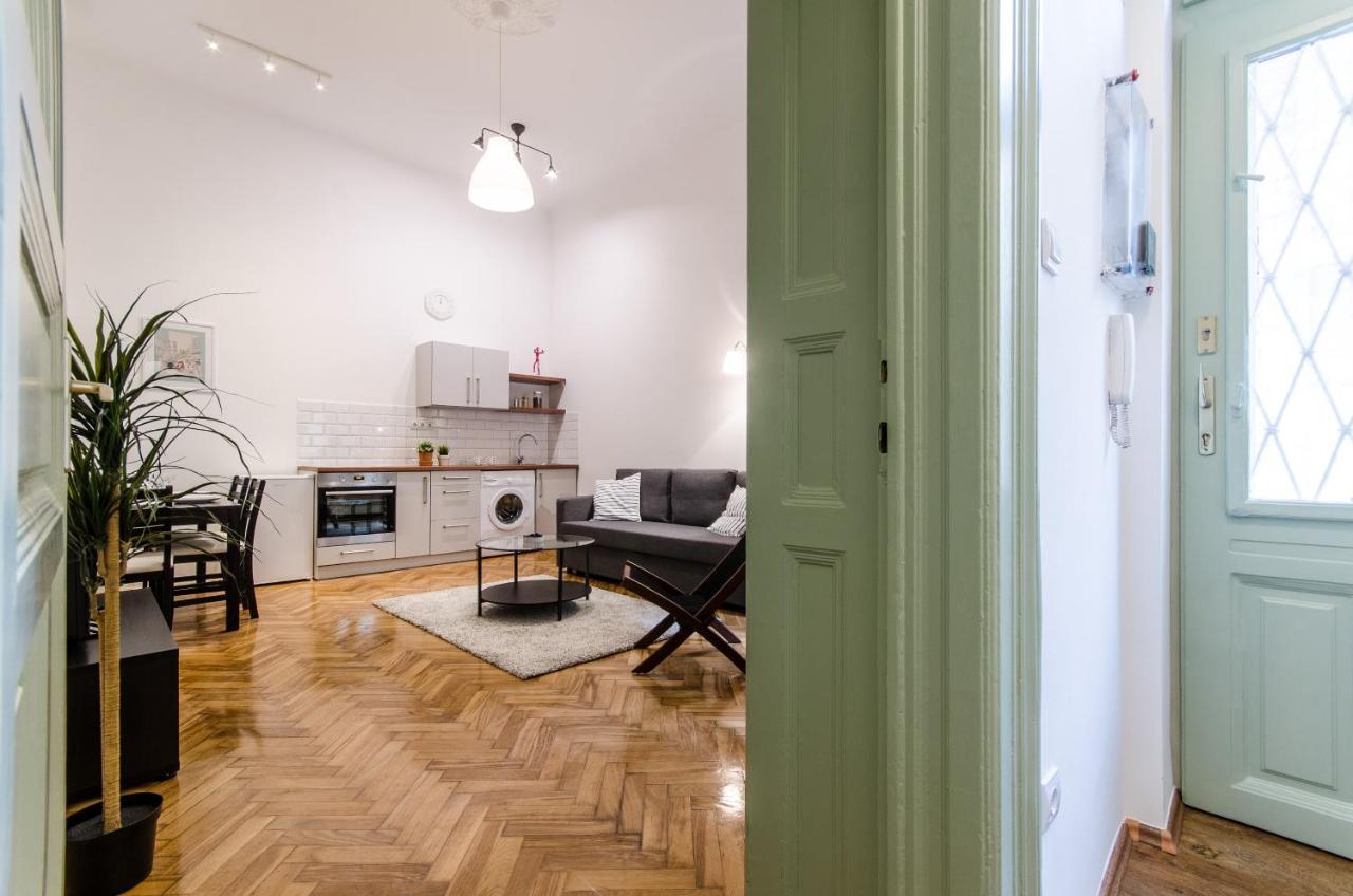 B63 2 Bedroom Apartment In Heart Of City Budapeşte Dış mekan fotoğraf